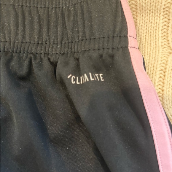 Adidas - Picture 6 of 7